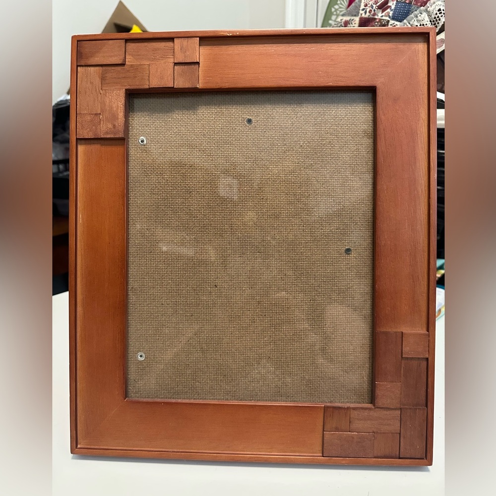 Rustic Brown Wooden Picture Frame 7.5” x 9.5” Inside Outer 12 3/4” x 11” x 1” 🖼️